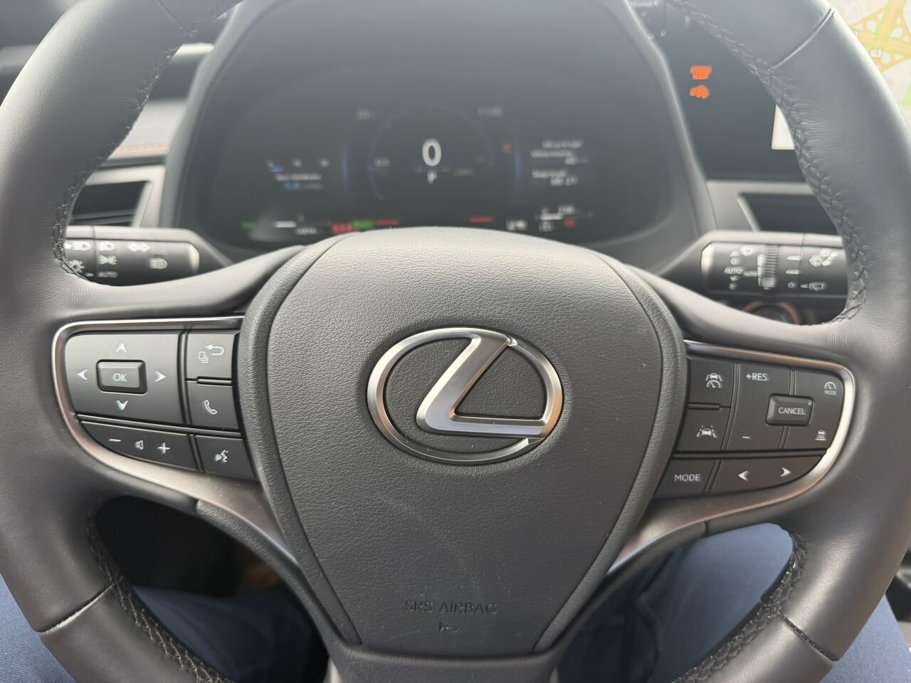 2025 Lexus UX UX 300h CAWD Beige Laval - photo #29