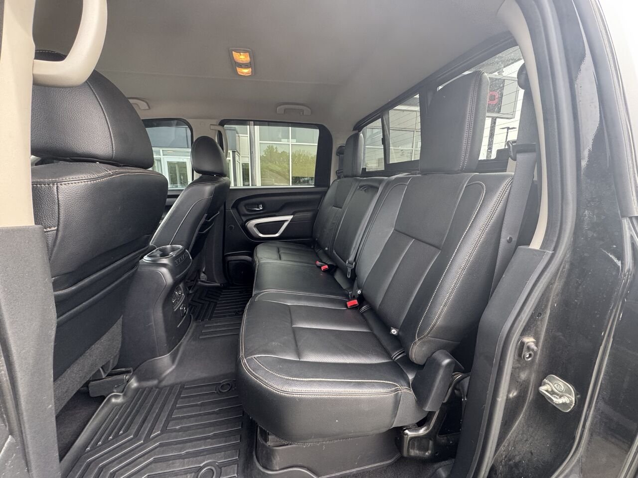 Nissan Titan XD Cummins 2016 Noir Granby - photo #13