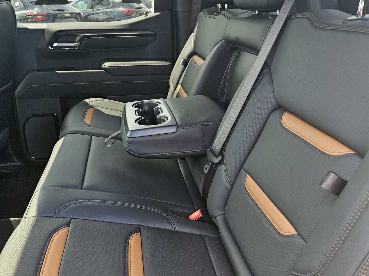 GMC Sierra 1500 AT4 cabine multiplace 4RM 157 po 2026 Blanc sommet Thetford Mines - photo #17