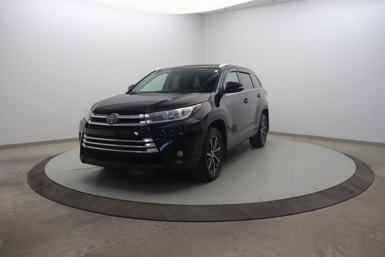 2017 Toyota Highlander XLE Black Baie-Comeau - photo #0
