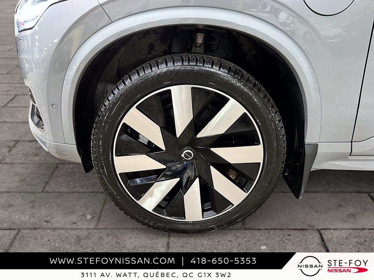Volvo XC90 Recharge PLUS BRIGHT THEME PHEV 2024 Gris Ste-Foy - photo #6