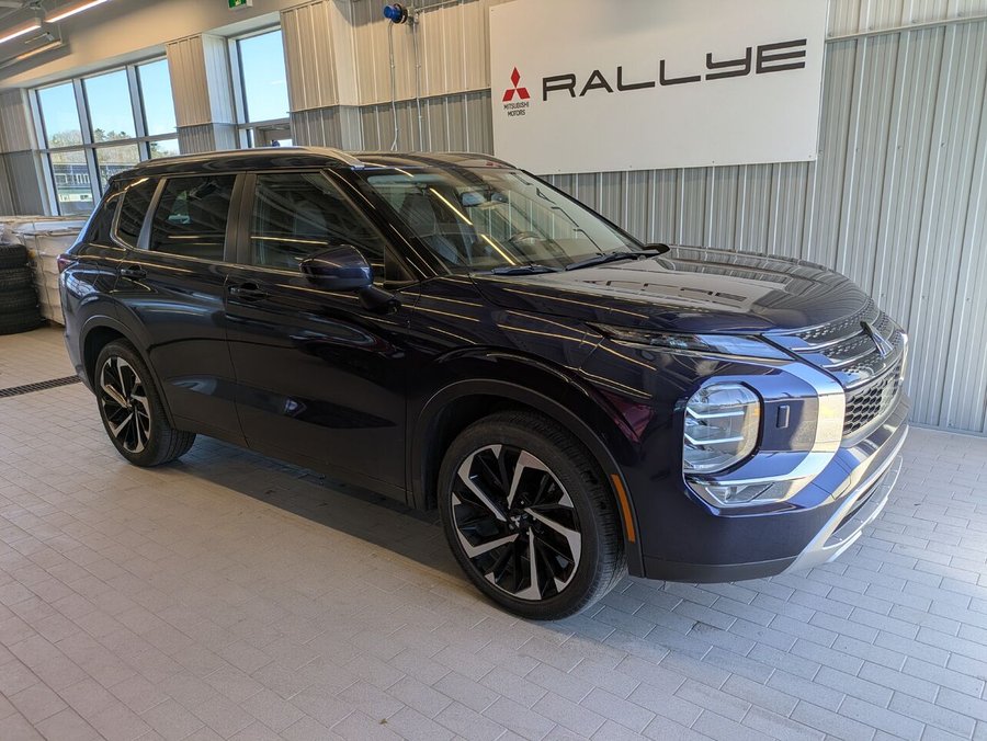 2023 Mitsubishi Outlander SEL AWC Blue