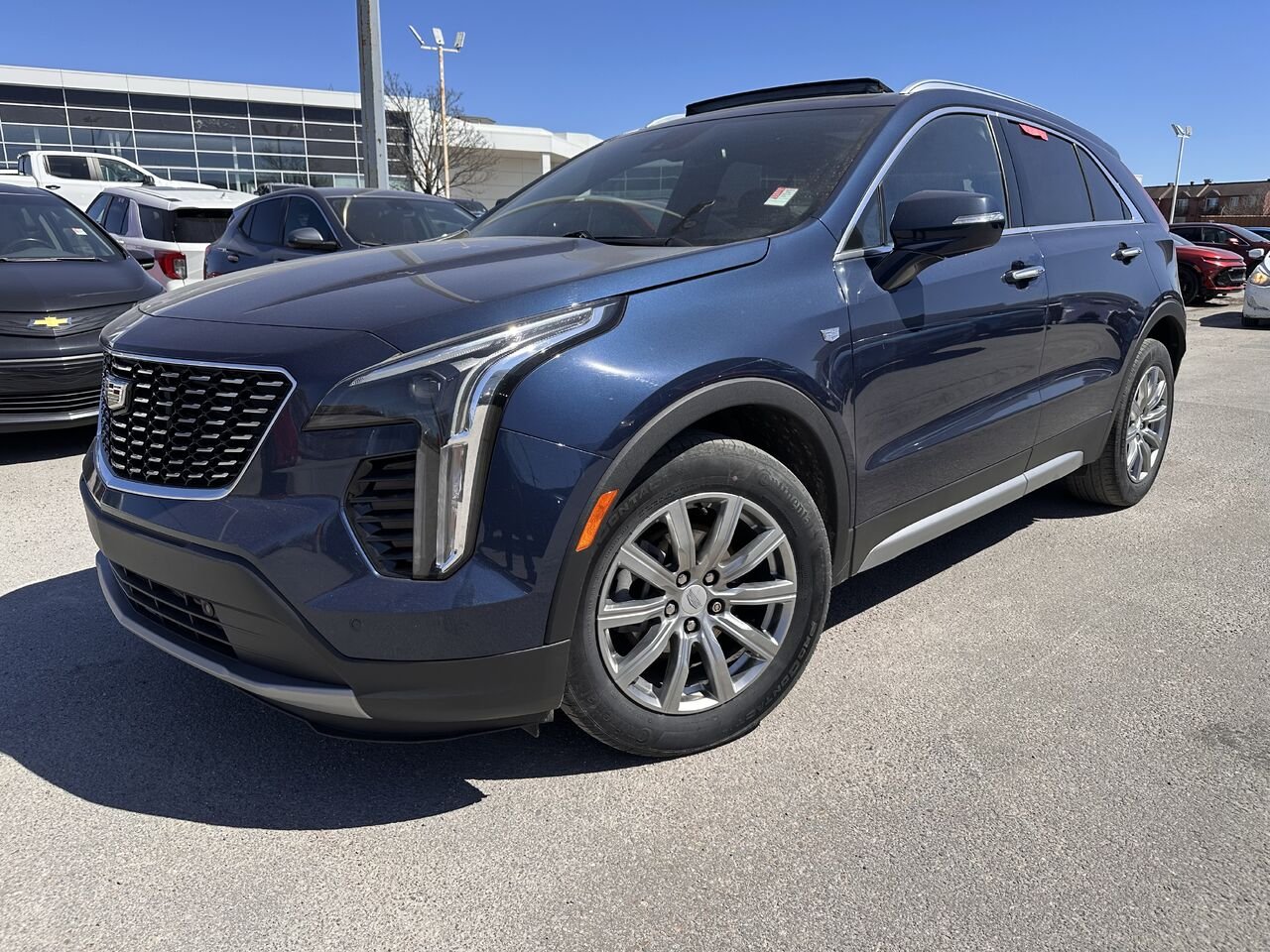 CADILLAC XT4 PREMIUM LUXURY Haut de gamme Luxe 4 portes TI 2021 Bleu Ottawa & Gatineau - photo #0