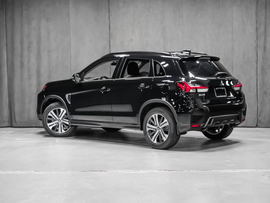 2026 Mitsubishi RVR SEL Labrador Black
