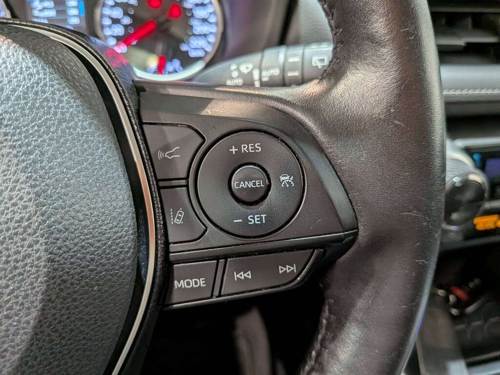 2019 Toyota RAV4 AWD XLE Grey Val-David - photo #16
