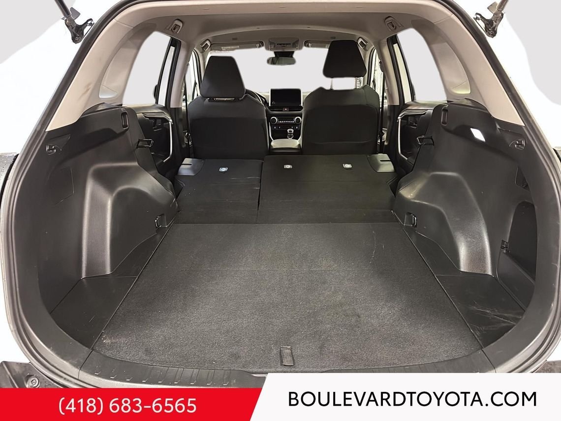 Toyota RAV4 531707-82 | LE, AWD 2024 blanc Québec - photo #26
