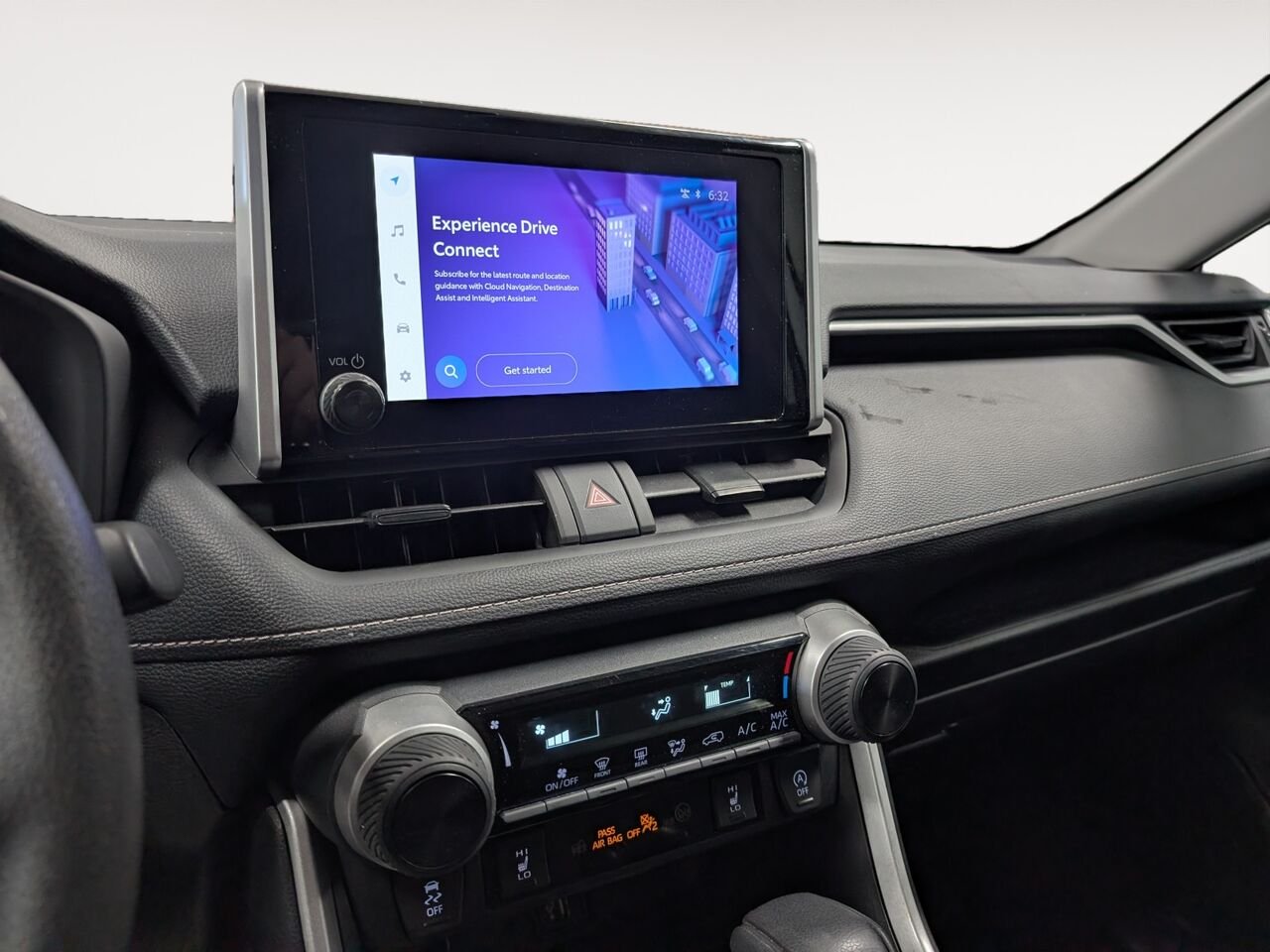 Toyota RAV4 LE/SIÈGES CHAUFFANTS/CAMÉRA DE RECUL/BLUETOOTH/AC/ 2025 Blanc Sherbrooke - photo #16