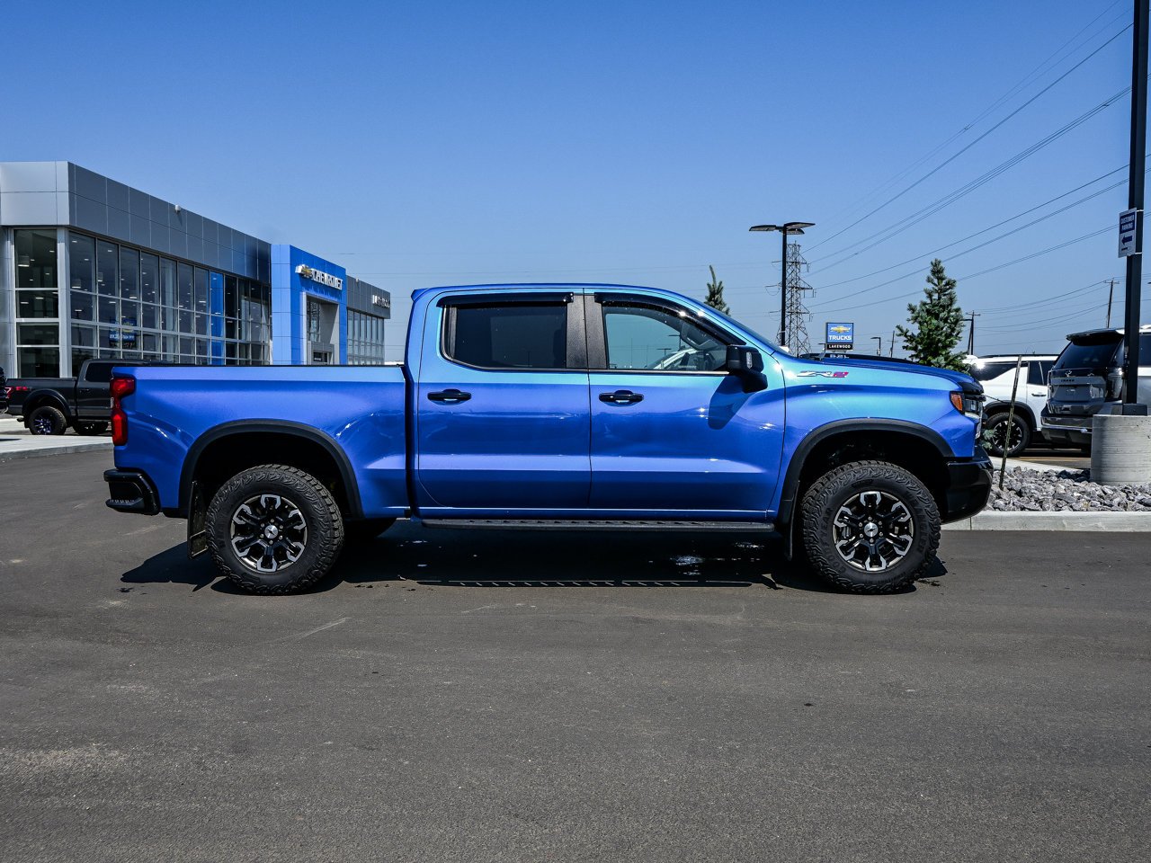 2024 Chevrolet Silverado 1500 4WD Crew Cab 147 ZR2 Blue Sherwood Park - photo #13