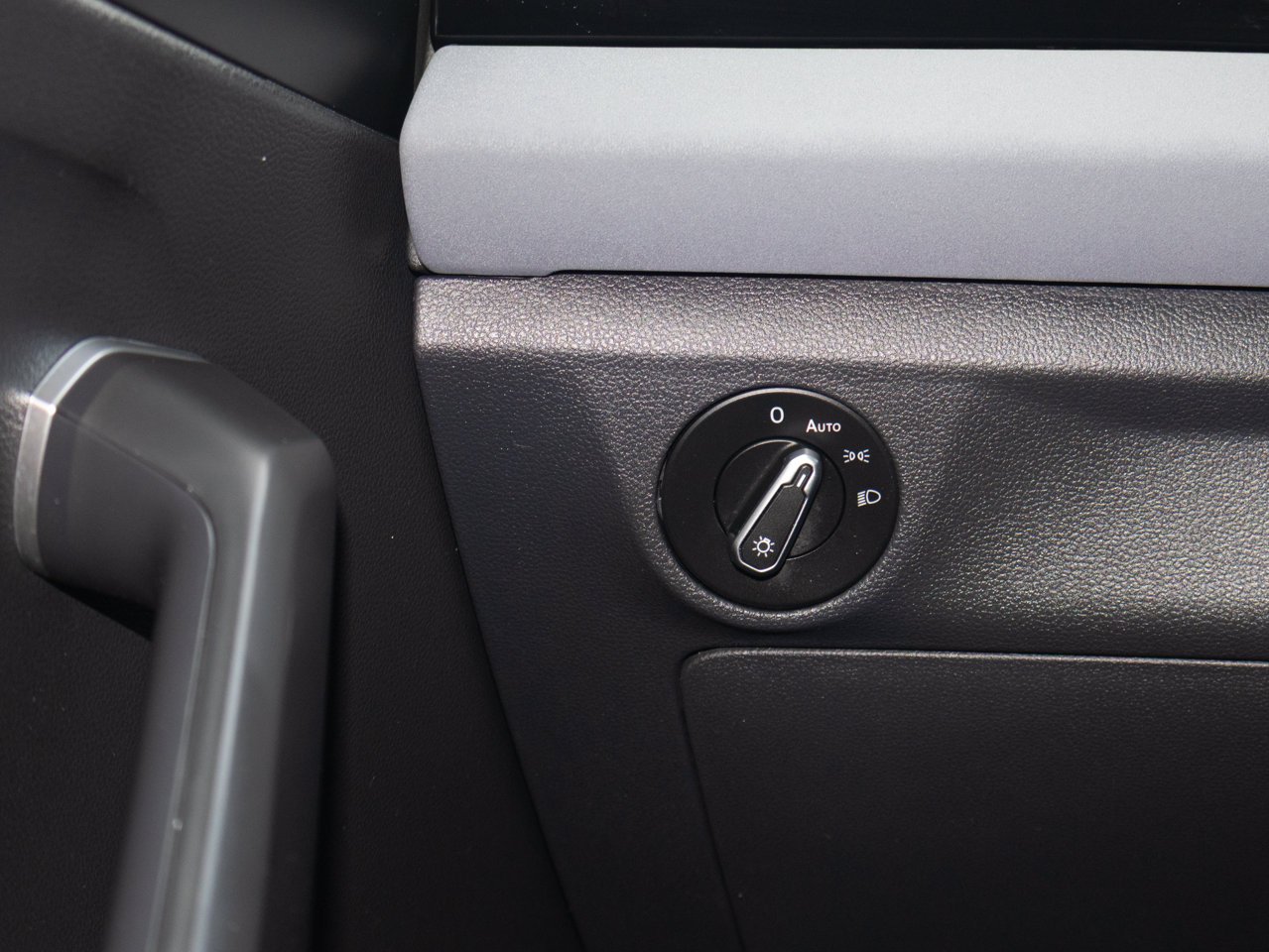 2025 Volkswagen Jetta Comfortline Auto Monterey Blue Pearl Sherwood Park - photo #19