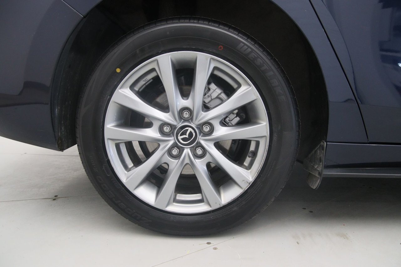 2023 Mazda Mazda3 VIN 3MZBPBCMXPM358774 Blue Baie-Comeau - photo #16