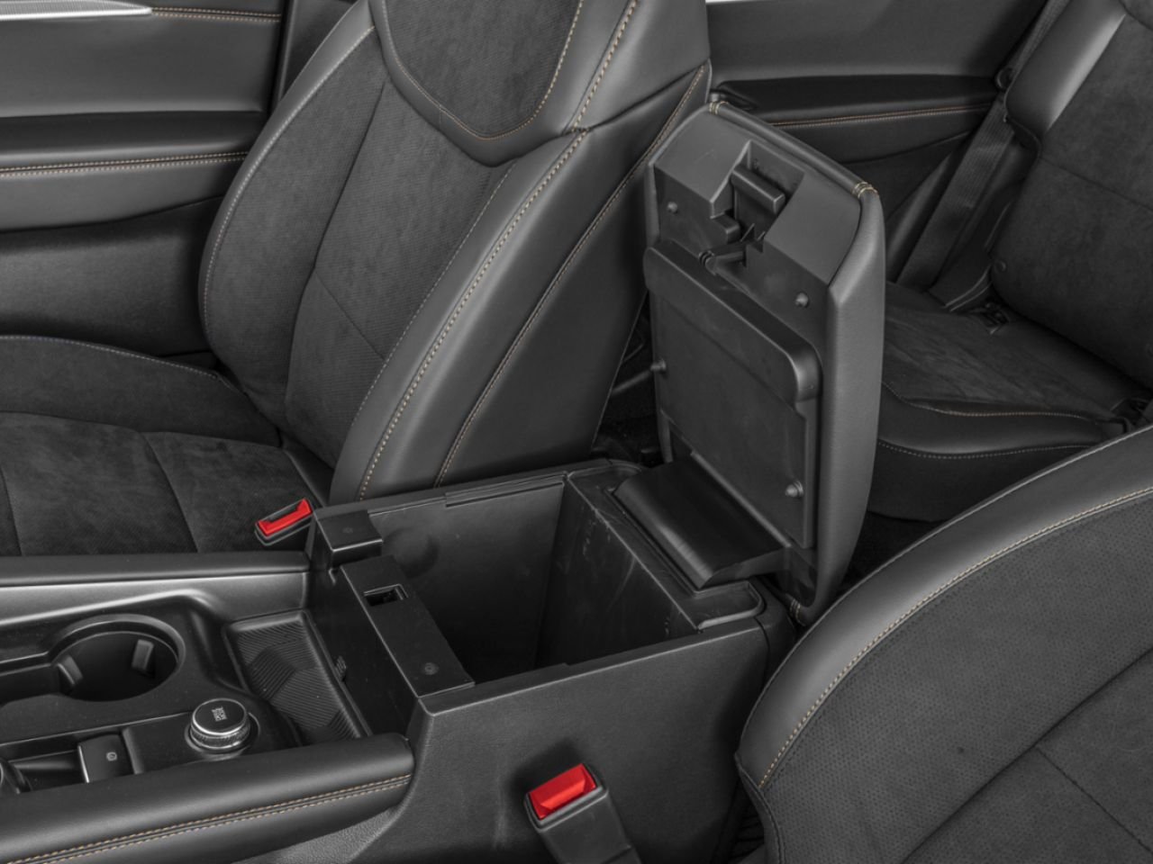 2026 Ford Explorer Marsh Grey Mont-Laurier - photo #14