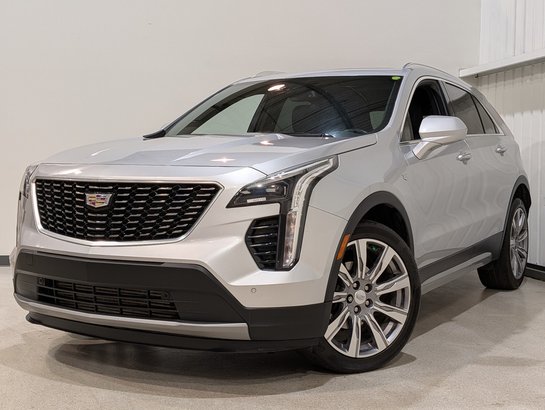2019 Cadillac XT4 Silver