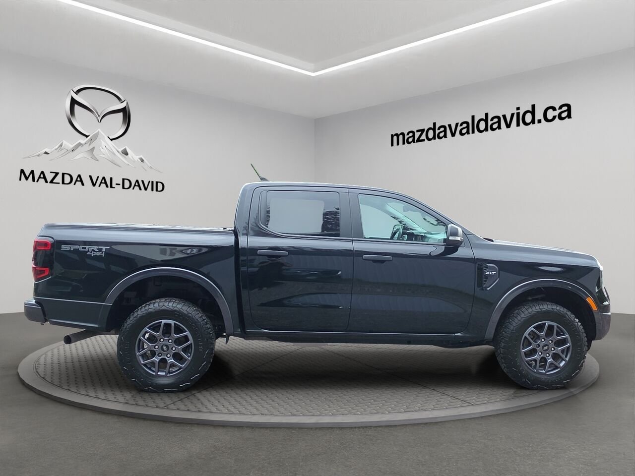 Ford Ranger XLT cabine SuperCrew 4RM caisse de 5 pi 2024 Noir Val-David - photo #3