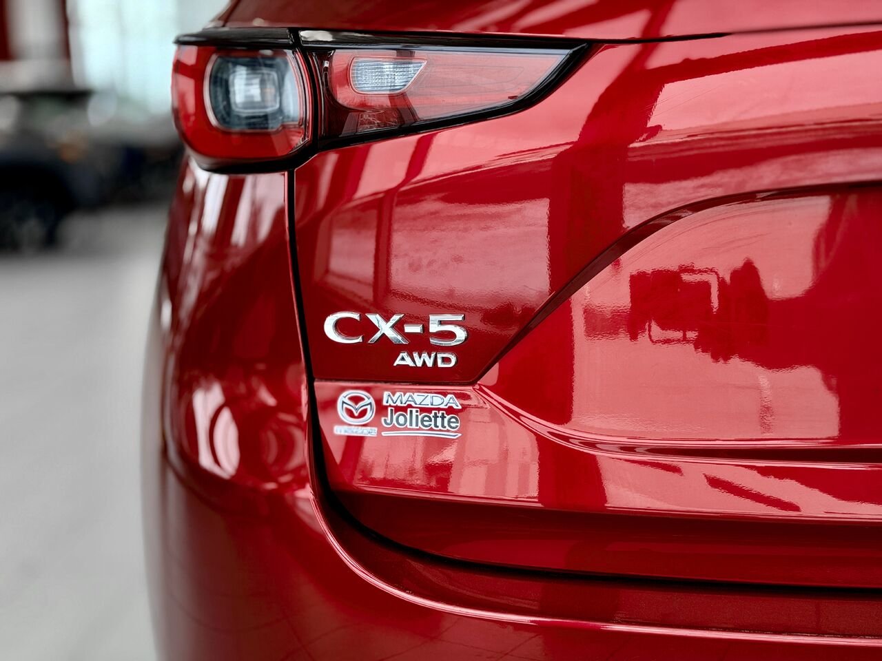 2022 Mazda CX-5 Red Notre-Dame-des-Prairies - photo #12
