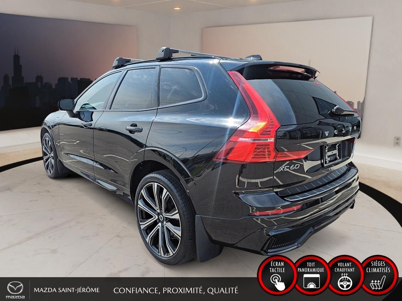 2022 Volvo XC60 Recharge T8 R-Design hybride rechargeable | POLESTAR | TOIT PANORAMIQUE | AWD | CUIR | Black Saint-Jérôme - photo #9
