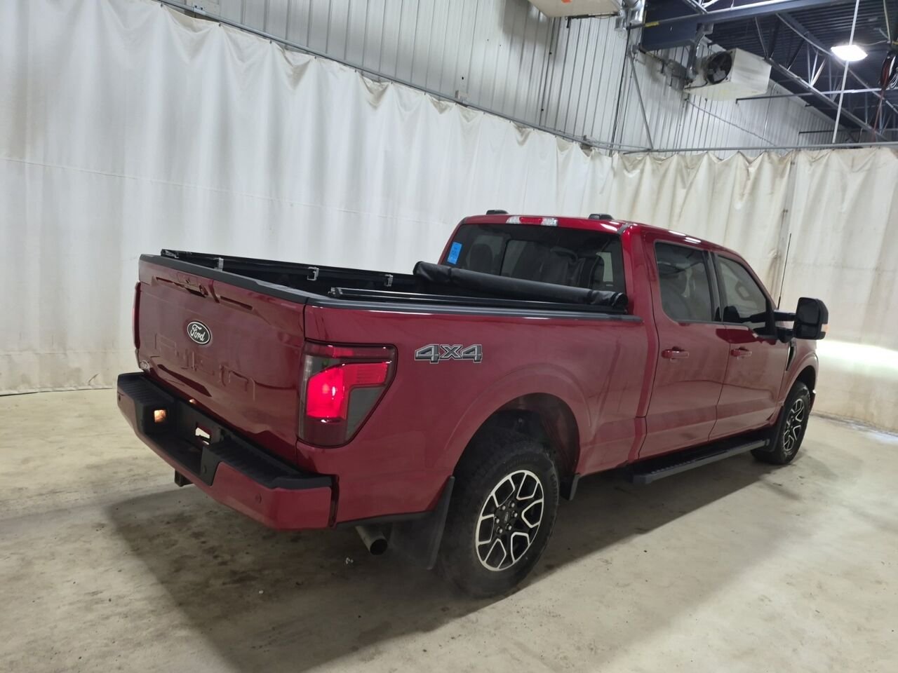 2024 Ford F-150 Red Saint-Eustache - photo #2