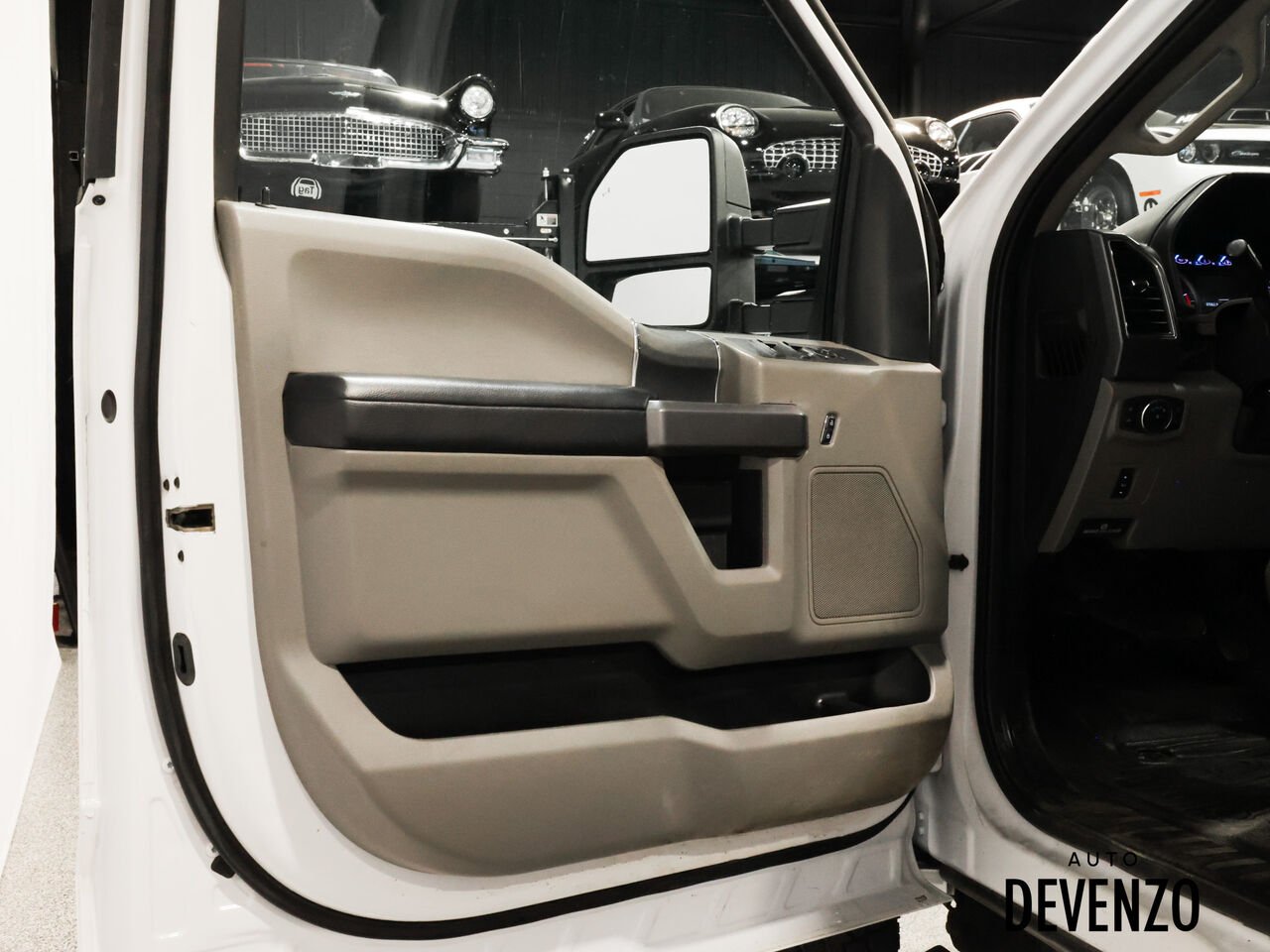 Ford Super Duty F-450 DRW 2020 Blanc Saint-Eustache - photo #9