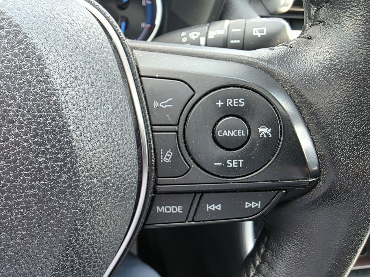 2019 Toyota RAV4 Hybrid Limited Grey Rouyn-Noranda - photo #15