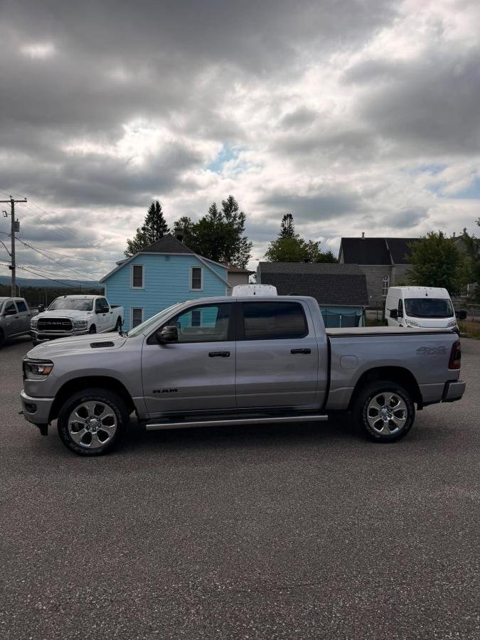 RAM 1500 2023 Gris Lac Mégantic - photo #1