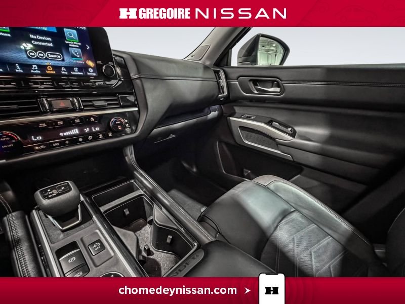 Nissan Pathfinder 2024 Noir Laval - photo #22