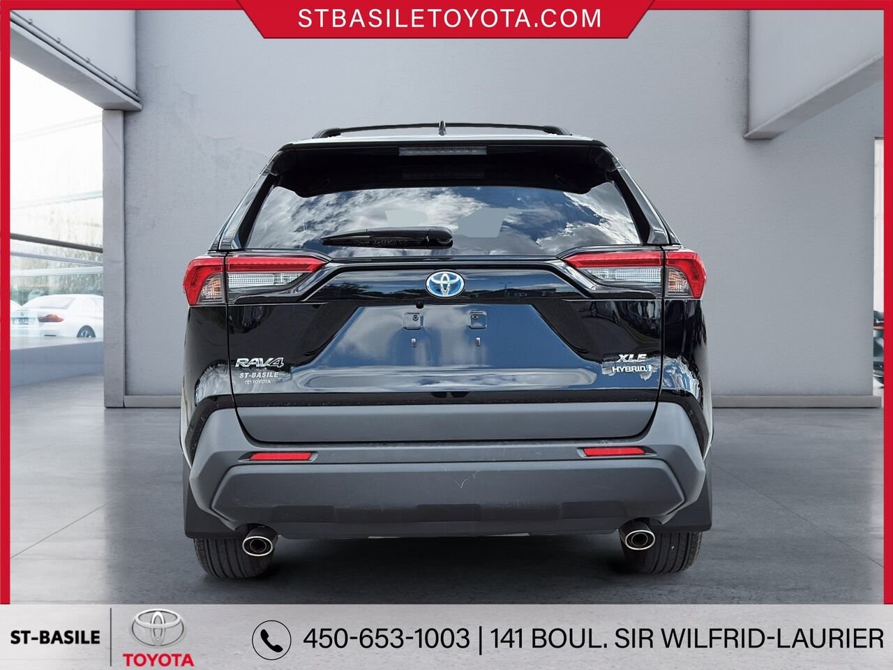 TOYOTA RAV4 Hybride 2022 Noir minuit métallisé Saint-Basile-le-Grand - photo #3