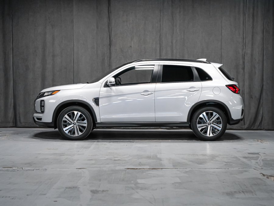 2026 Mitsubishi RVR GT White Diamond