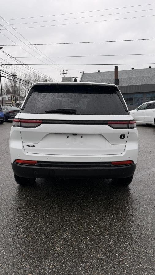2024 Jeep Grand Cherokee White Lac Mégantic - photo #7