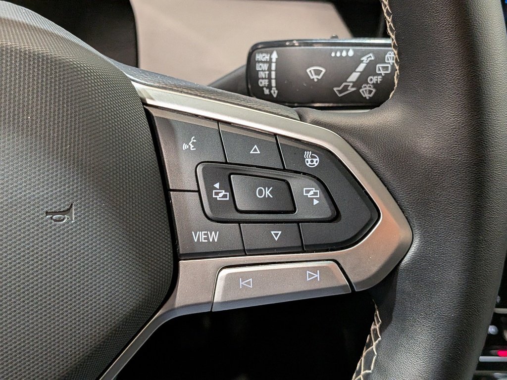 Volkswagen Taos Comfortline 4MOTION 2025 Noir Val-David - photo #16