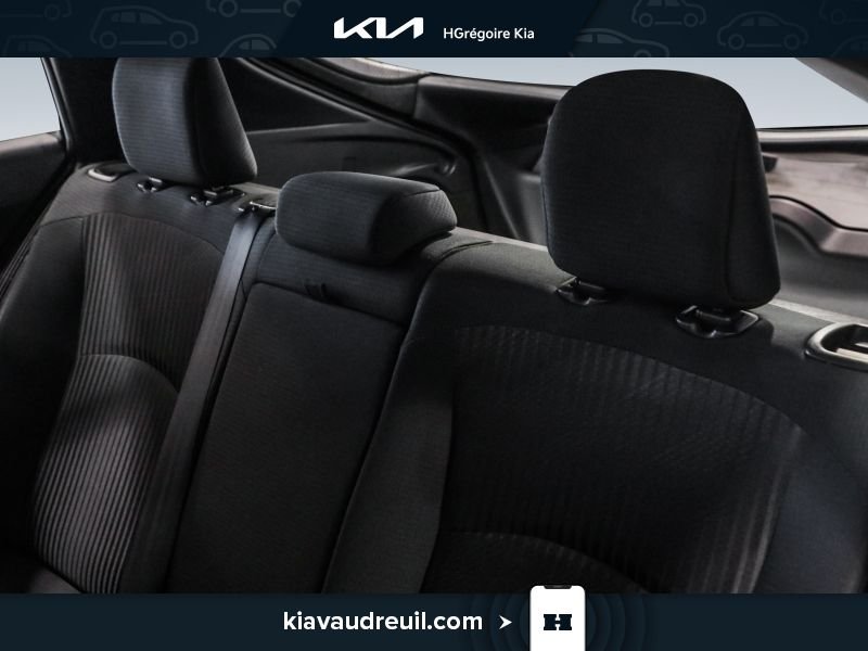 2021 Toyota Prius Blue Blainville - photo #11