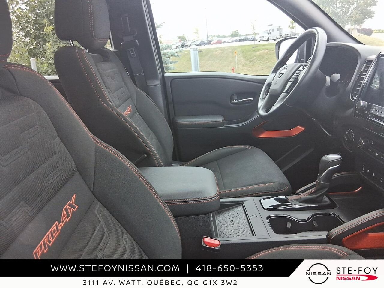2022 Nissan Frontier PRO-4X Grey Ste-Foy - photo #2