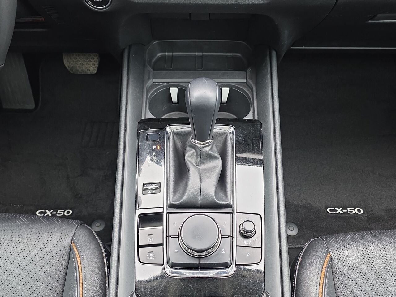 2024 Mazda CX-50 GT w/Turbo AWD Volant chauffant, navigation, toit ouvrant panoramique, Red Val-David - photo #9