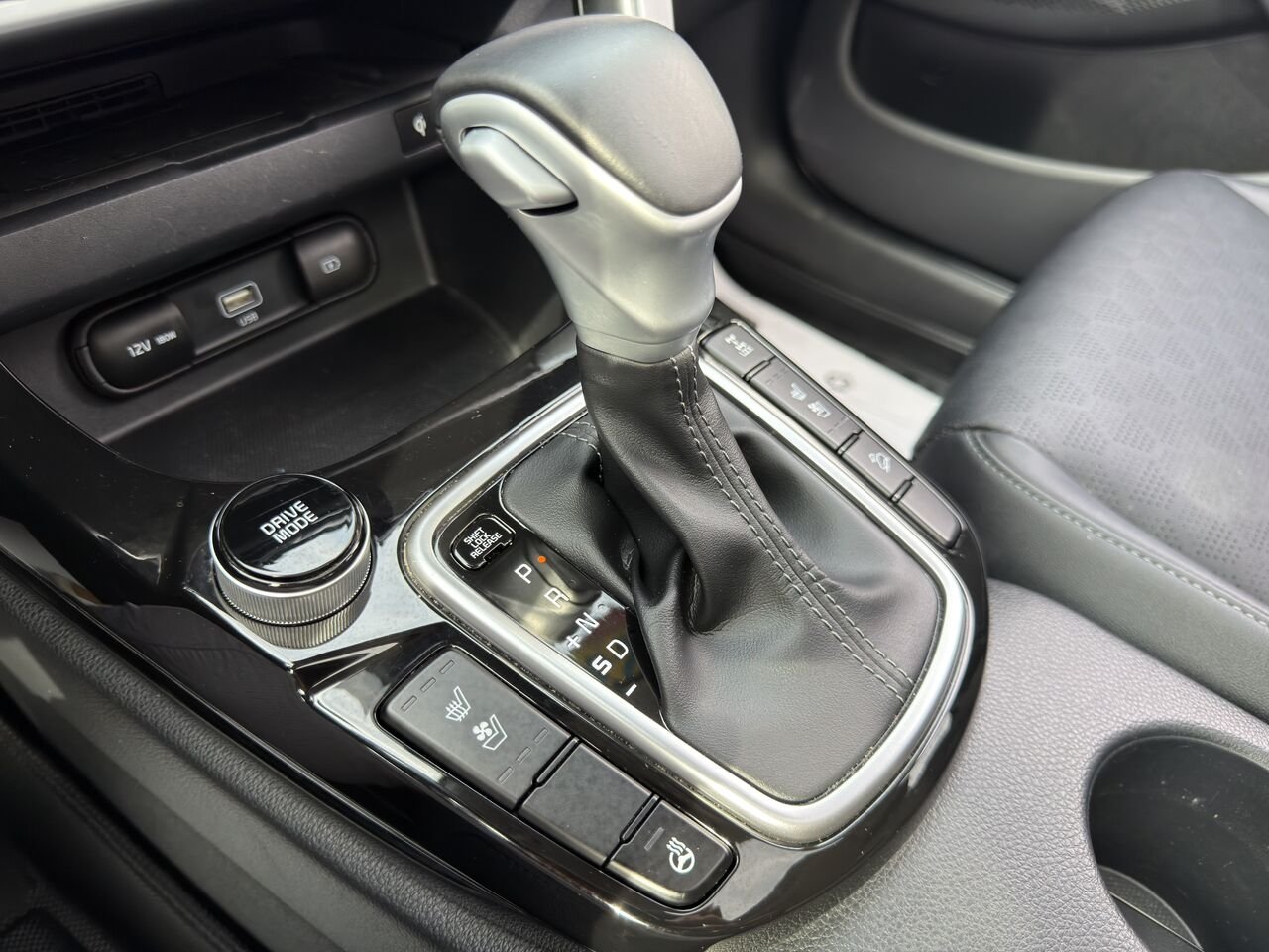 Kia Seltos 2023 Blanc Thetford Mines - photo #28