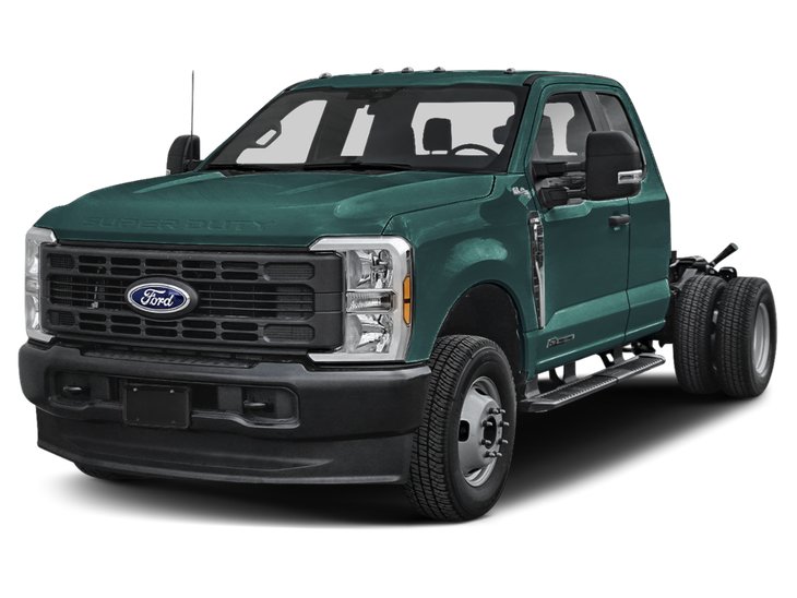 2026 Ford Super Duty F-350 à roues arrière jumelées Châssis-cabines XLT