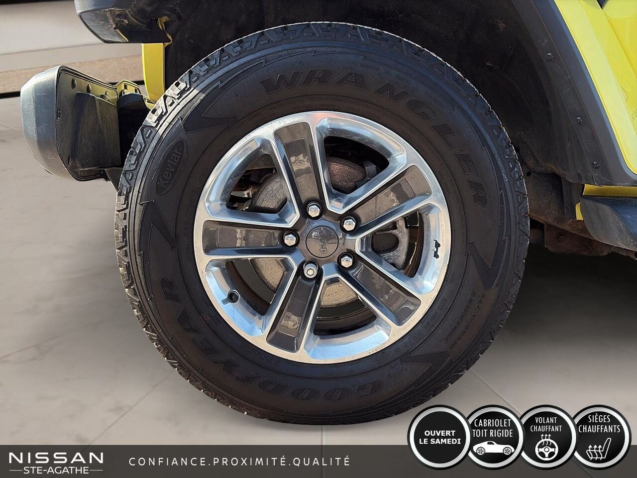2023 Jeep Wrangler Sahara 4 portes 4x4 Yellow Saint-Jérôme - photo #6