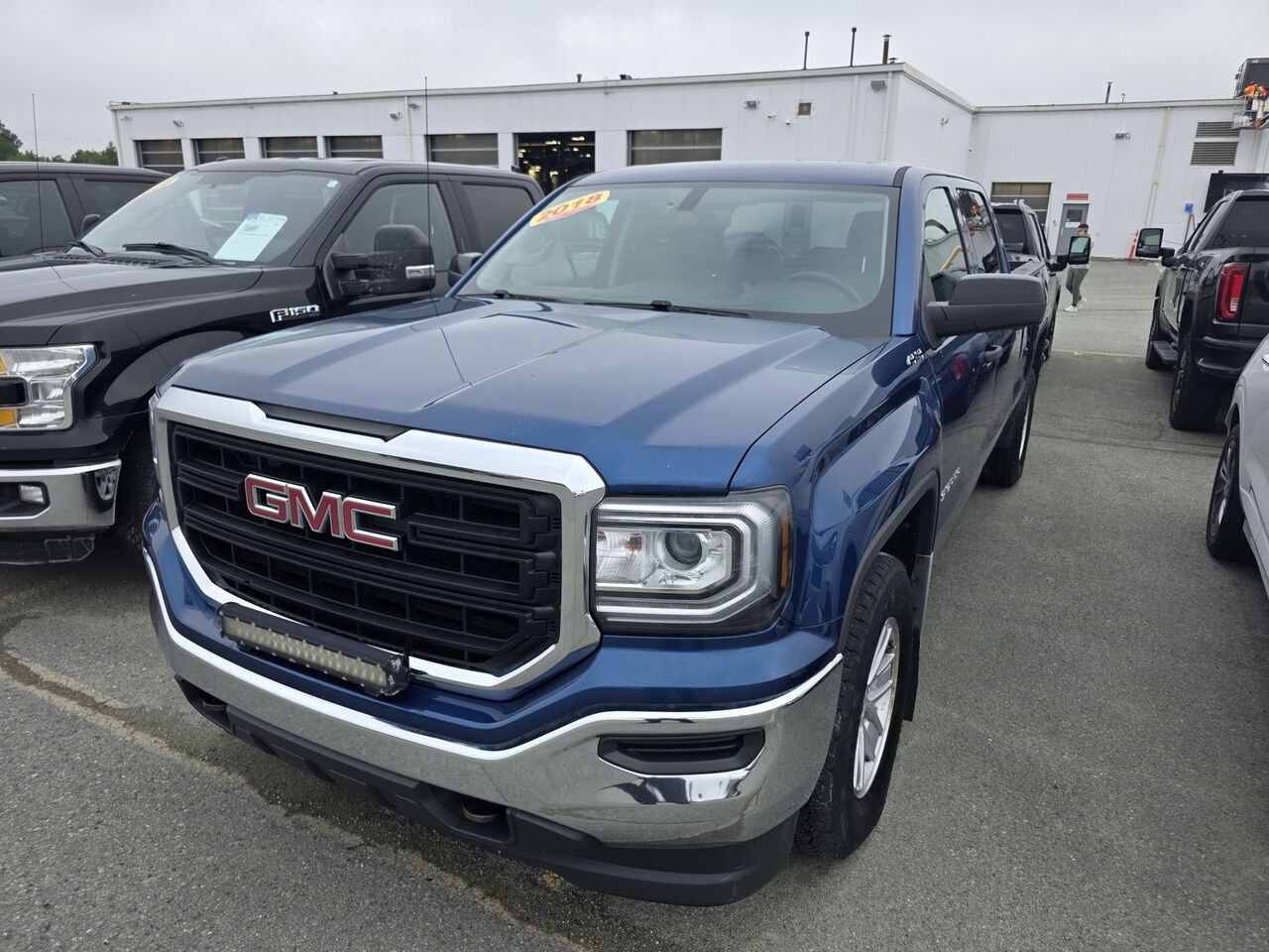 2018 GMC Sierra 1500 cabine multiplace 153 po 4RM Blue Rouyn-Noranda - photo #24