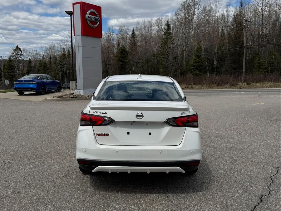 2021 Nissan Versa 2021 White