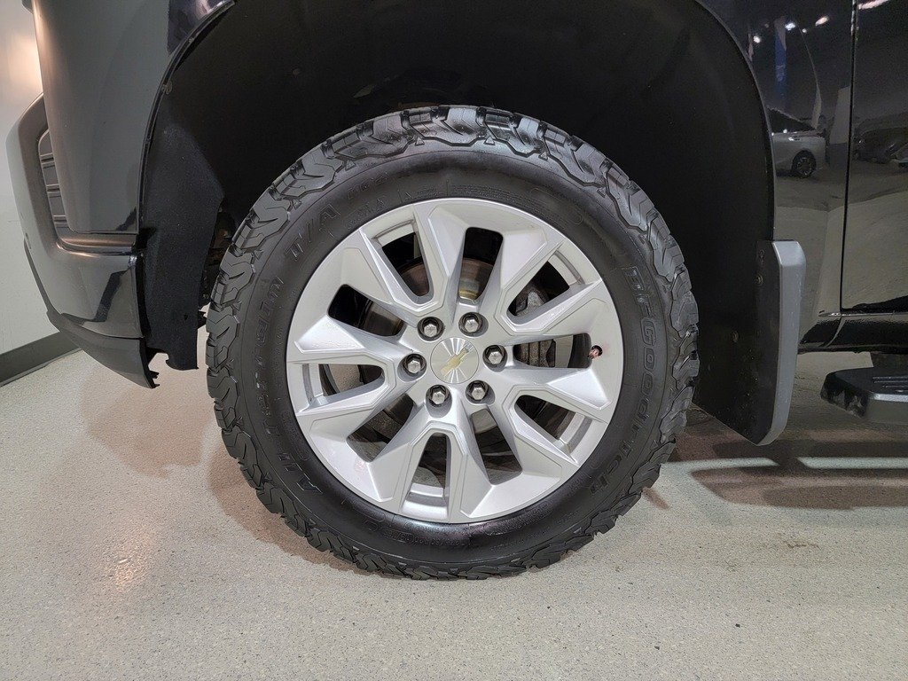 2022 Chevrolet Silverado 1500 LTD 4WD Crew Cab 157" Custom Trail Boss Black Val-David - photo #32