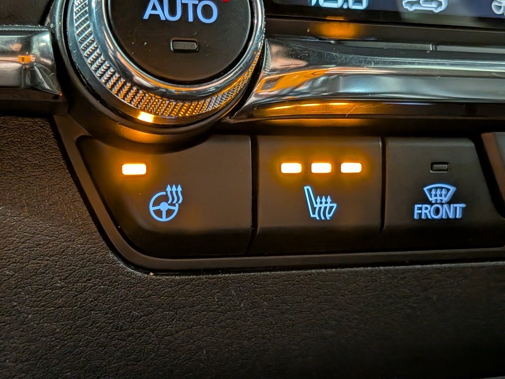 2019 Mazda Mazda3 Sport GS Auto FWD White Val-David - photo #2