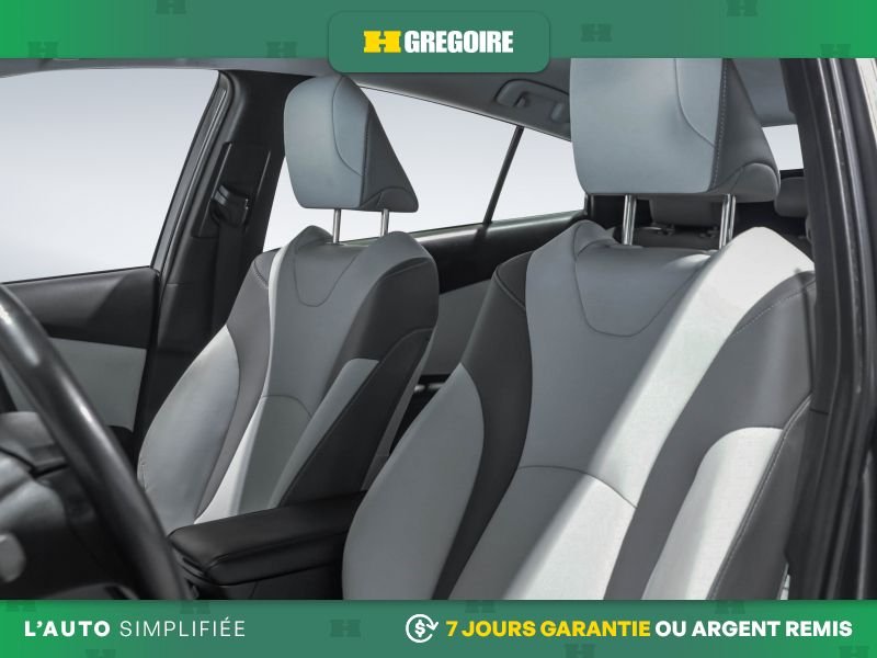 Toyota Prius 820996 | Upgrade AUTO AC MAGS CUIR NAV CAM RECULE 2021 Gris Laval - photo #13