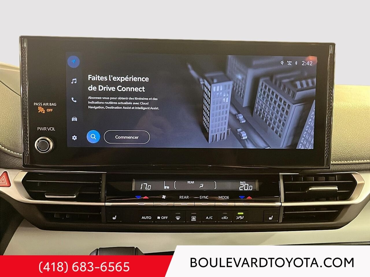 2025 Toyota Sienna 99661A-50 | XSE, AWD, 7 PASSAGERS Celestial Silver Metallic Québec - photo #13