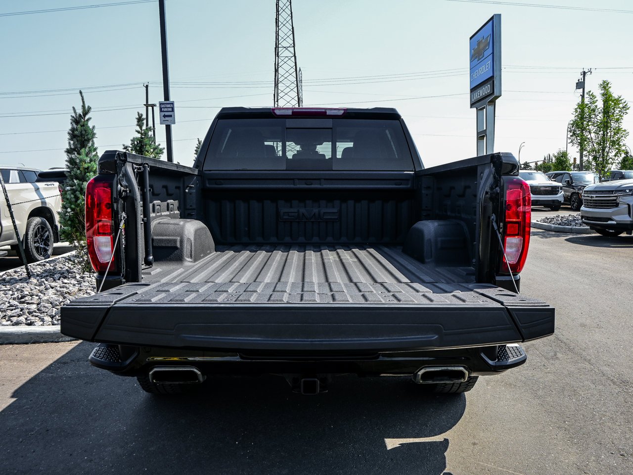2025 GMC Sierra 1500 4WD Crew Cab 147 Elevation Black Sherwood Park - photo #13