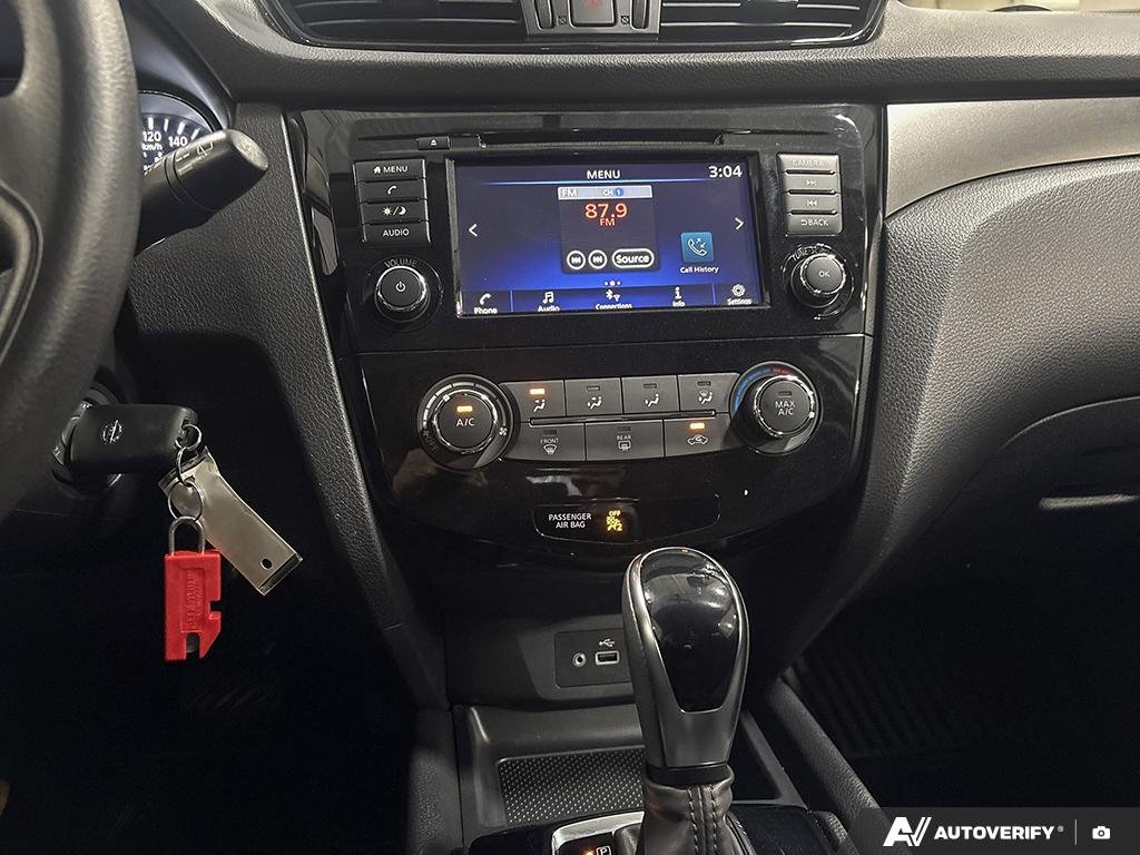 2019 Nissan Qashqai 2601760B | S White Edmonton - photo #18