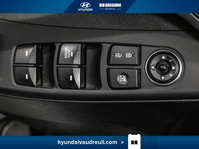 2016 Hyundai Elantra White Saint-Eustache - photo #16