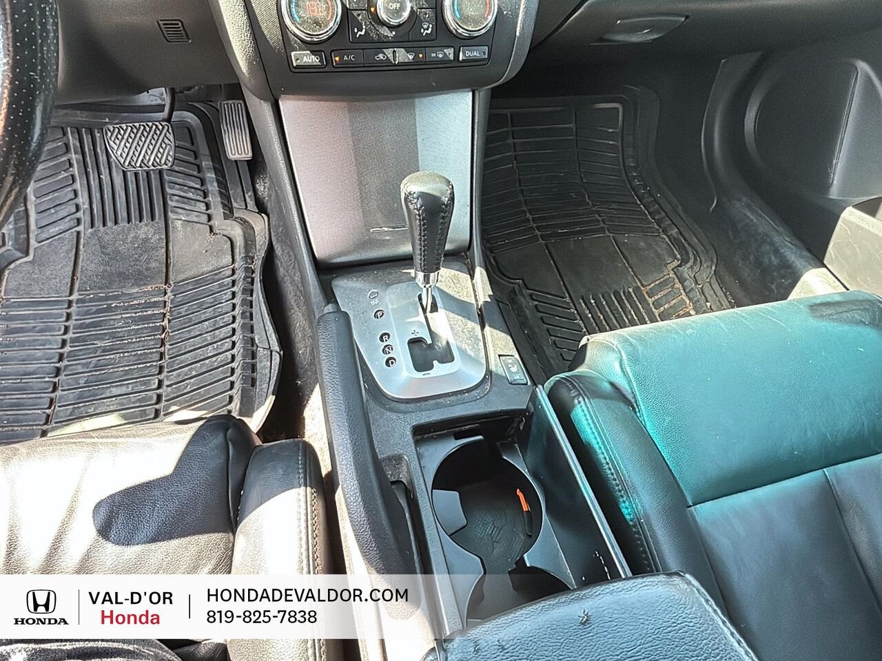 2009 Nissan Altima 2dr Cpe I4 CVT 2.5 S White Val-d'Or - photo #9