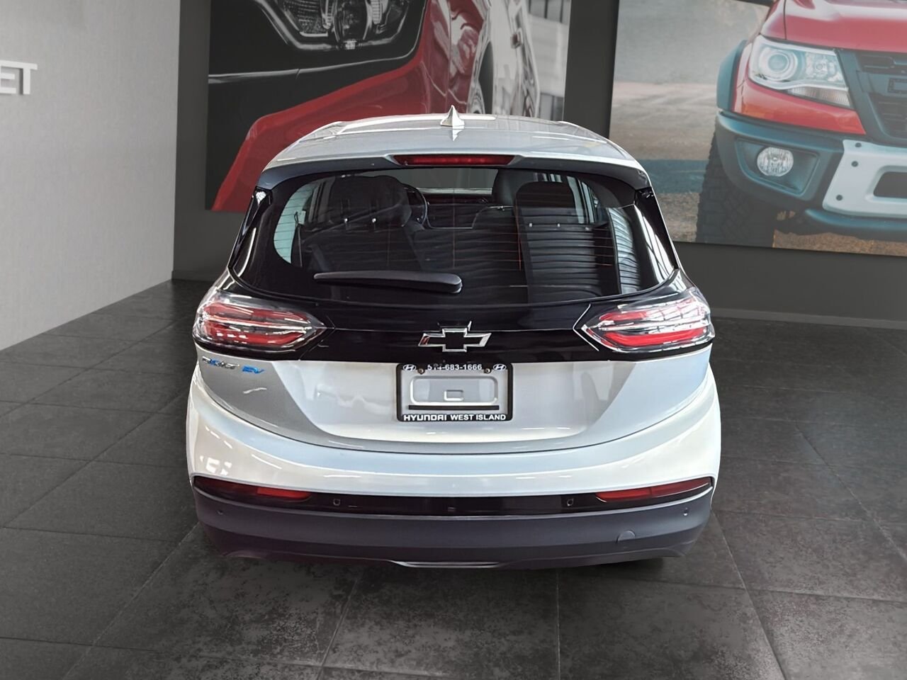 2023 CHEVROLET BOLT EV LT White Saint-Hyacinthe - photo #2