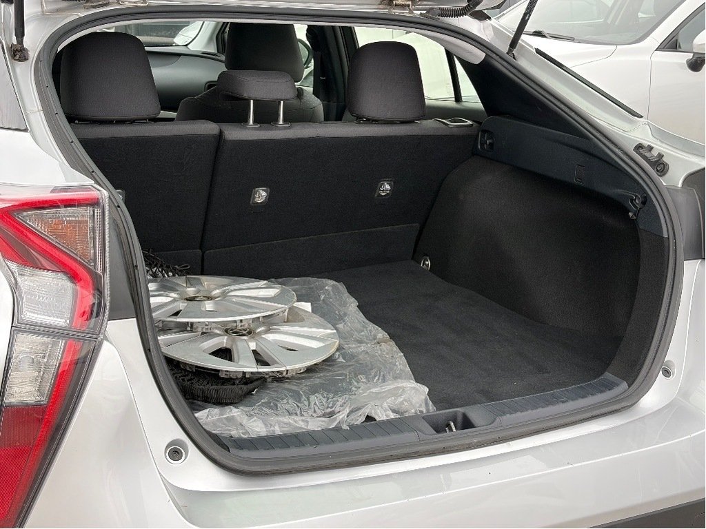 2017 Toyota Prius Grey Gatineau - photo #9