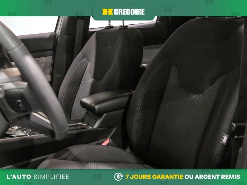 2023 Jeep Compass White Laval - photo #13