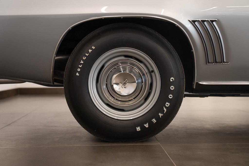 1969 Chevrolet Camaro Silver Montreal - photo #47