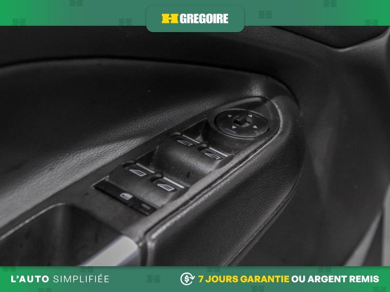 Ford Escape 2019 Blanc Laval - photo #15