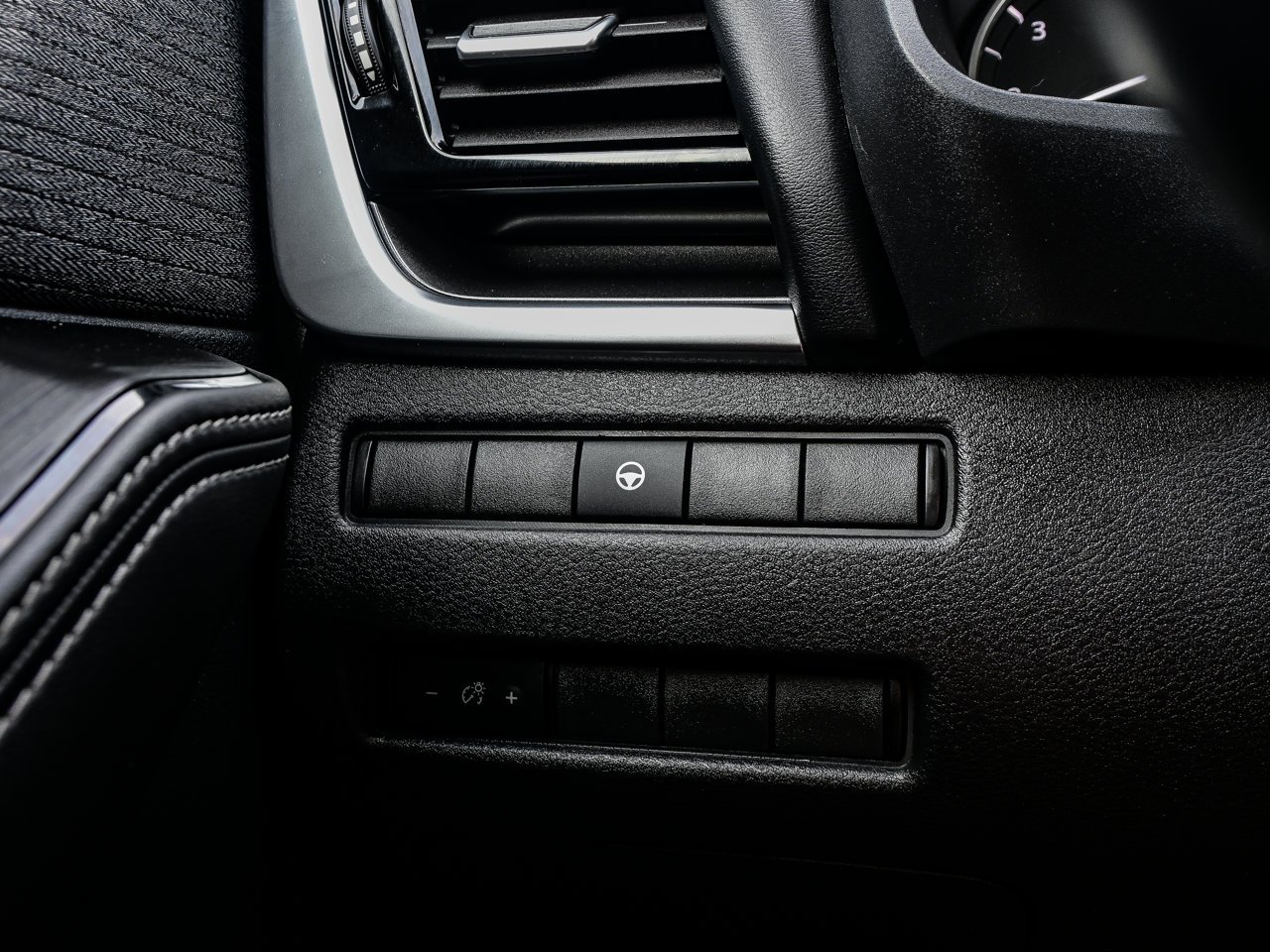 2021 Nissan Rogue AWD SV Black Sherwood Park - photo #19